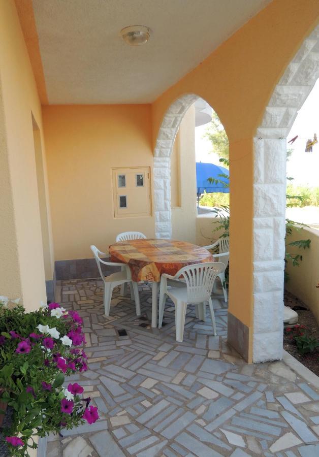 פג Apartman Husic מראה חיצוני תמונה