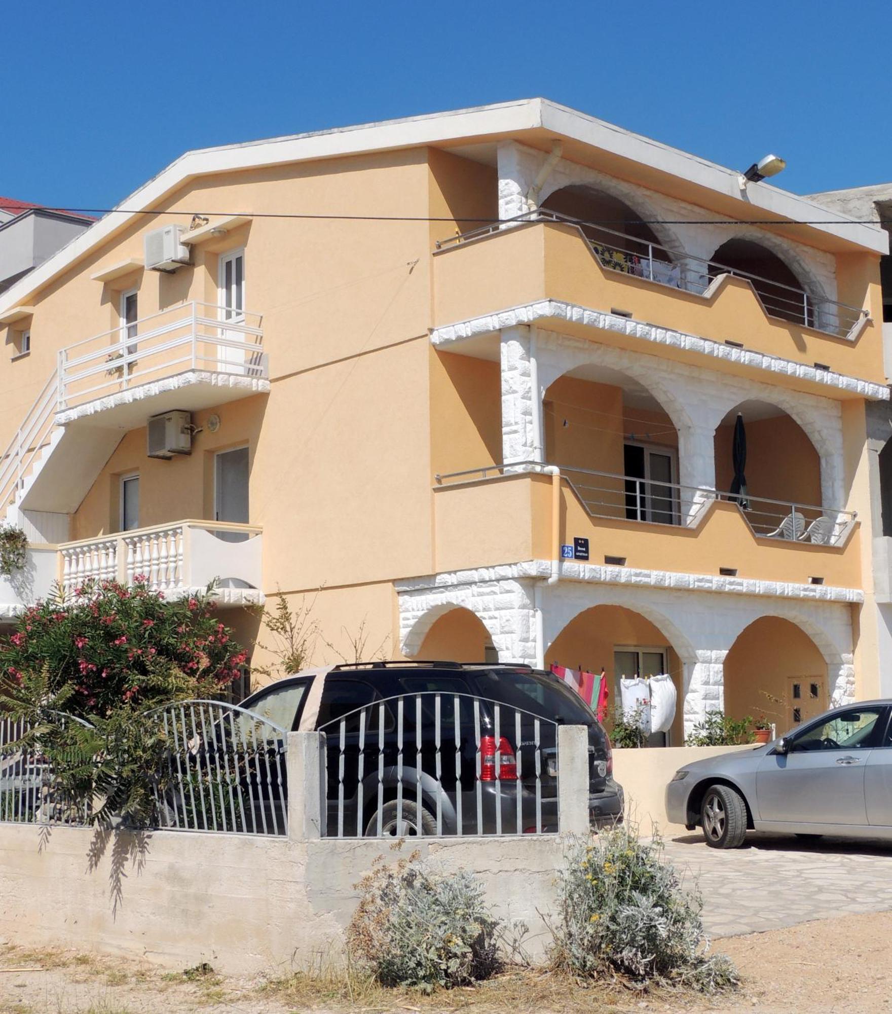 פג Apartman Husic מראה חיצוני תמונה
