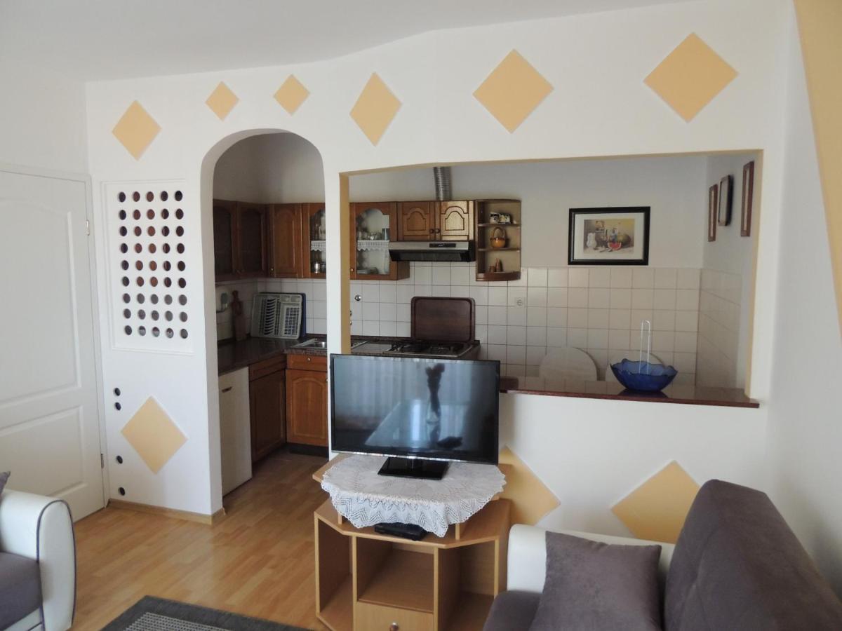 פג Apartman Husic מראה חיצוני תמונה