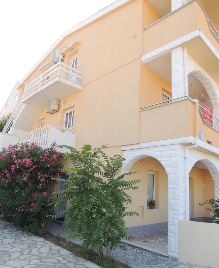 פג Apartman Husic מראה חיצוני תמונה
