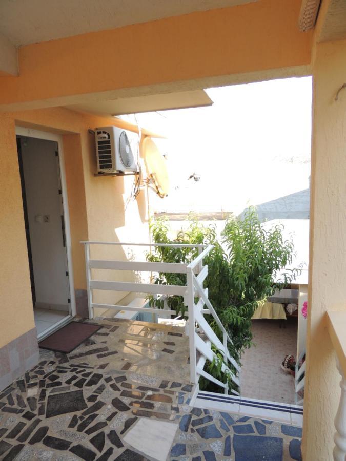 פג Apartman Husic מראה חיצוני תמונה